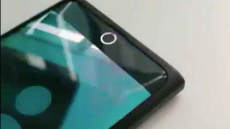 OPPO is working on World’s first In-display camera