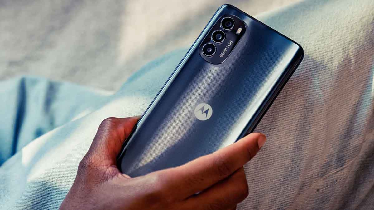 Motorola G82 5G Review Image01