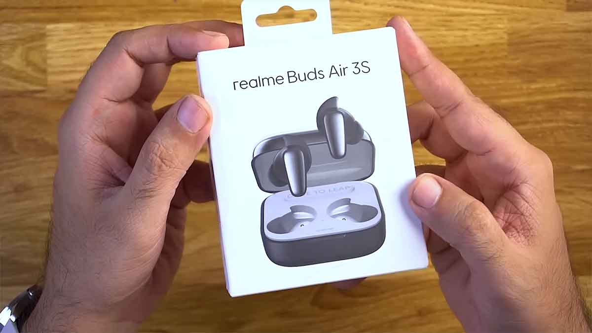 Silicone Case Cover For Realme Buds Air 3 Neo -White at Rs 70