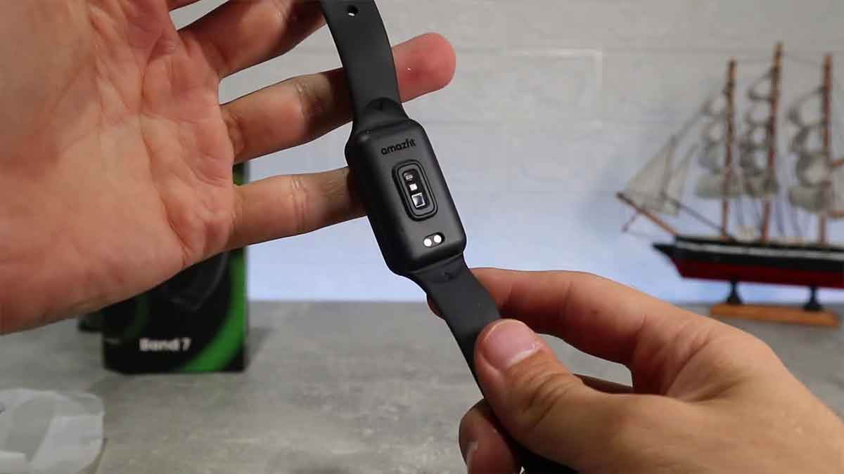 In Sickness and In Health: The Amazfit Band 7 Review