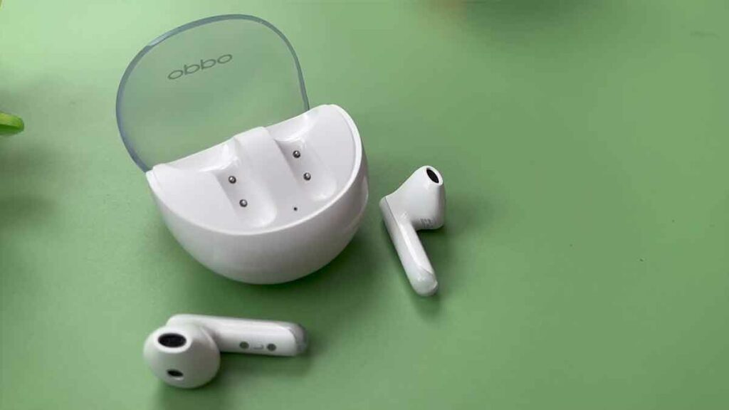 OPPO Enco Air 3 Buds charging case